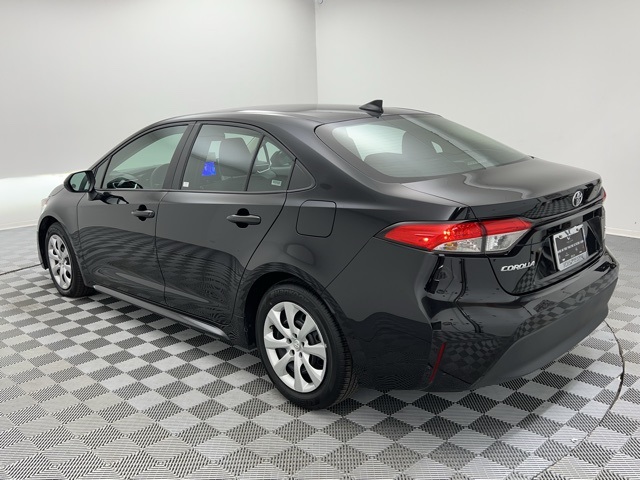 2024 Toyota Corolla LE photo 6