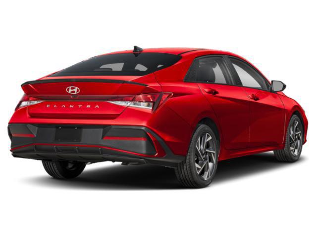2025 Hyundai Elantra SEL Sport photo 3