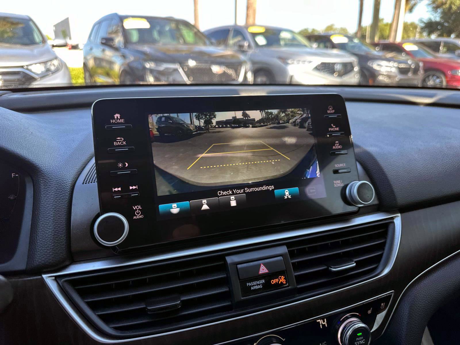 2022 Honda Accord Touring 2.0T photo 19