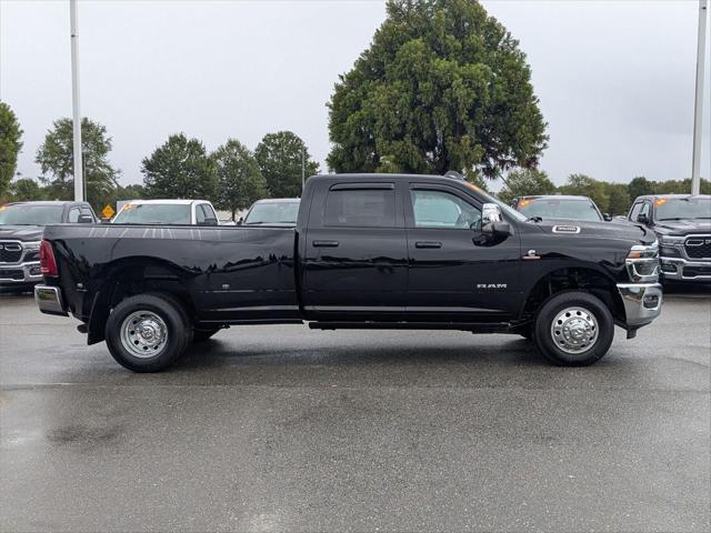 2026 Ram 3500 Laramie photo 4