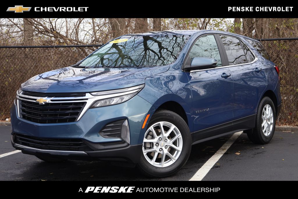 2024 Chevrolet Equinox LT's photo