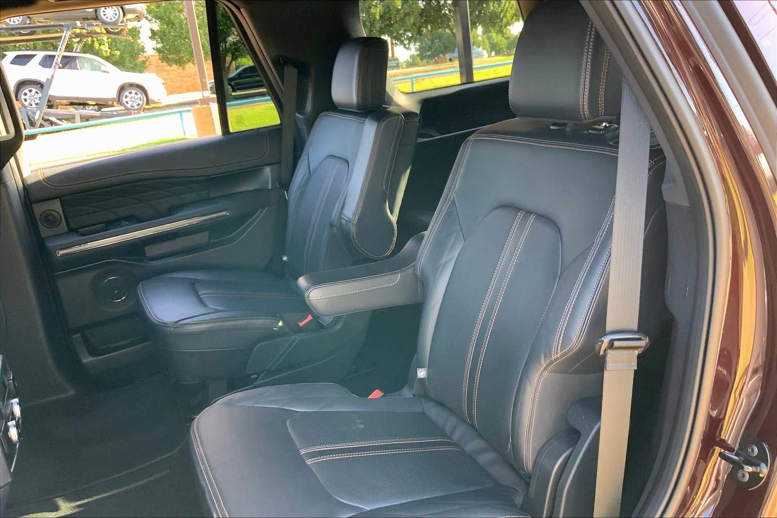 2024 Ford Expedition Platinum photo 17