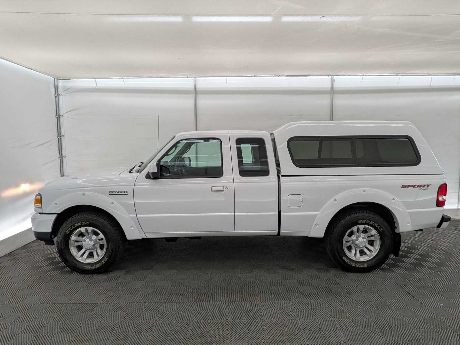 2011 Ford Ranger XLT photo 2
