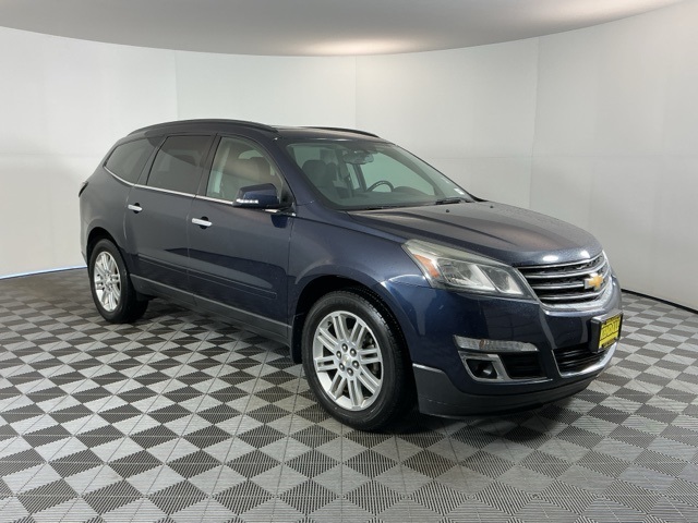 2015 Chevrolet Traverse 1LT photo 3