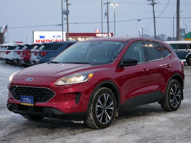 2022 Ford Escape SE's photo