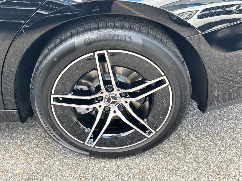 2025 Mercedes Benz E 350 photo 4