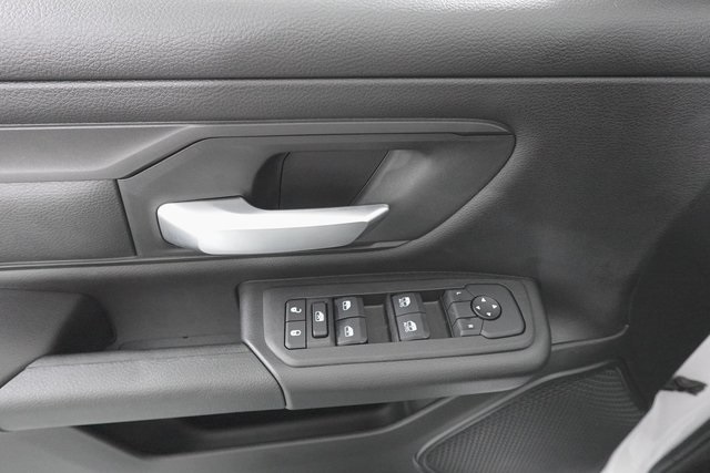 2026 Ram 1500 Warlock photo 9