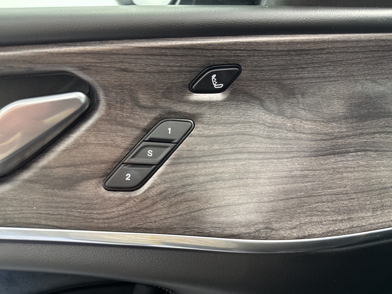 2022 Jeep Grand Cherokee Overland photo 29