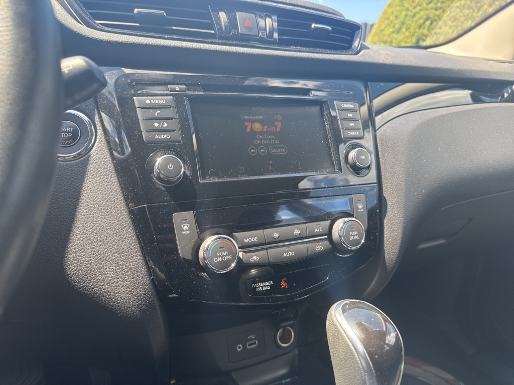 2021 Nissan Rogue Sport SV photo 10