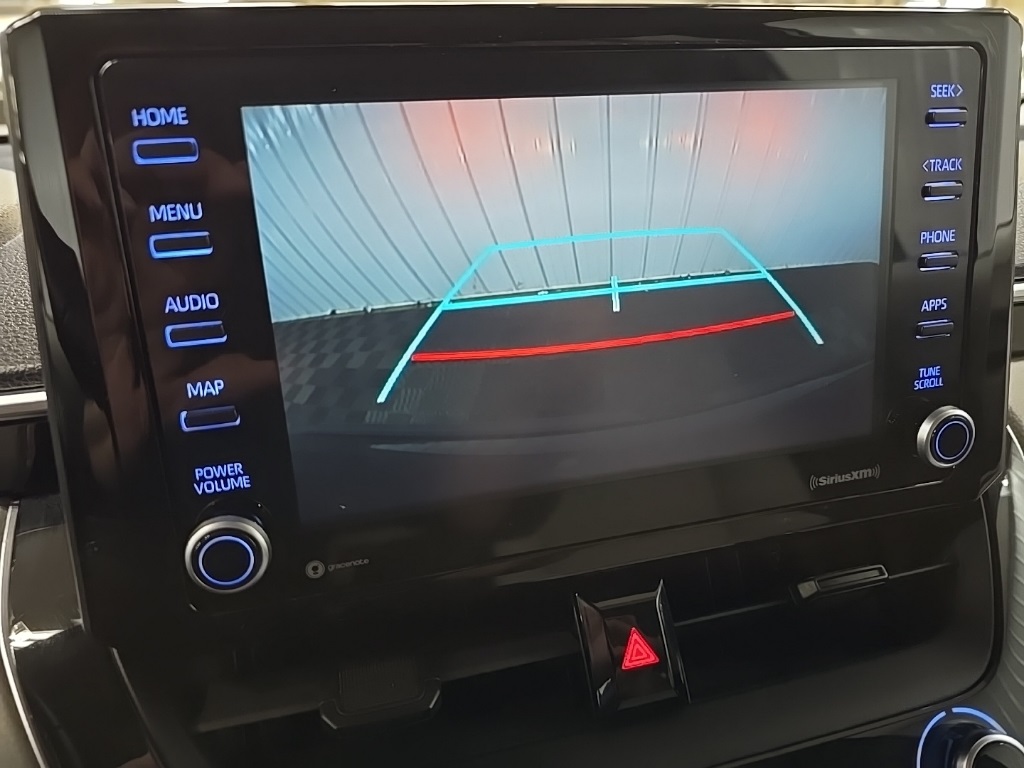 2022 Toyota Corolla Cross LE photo 22