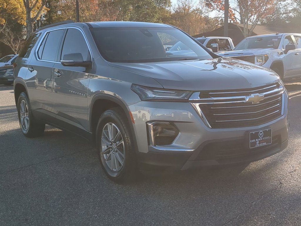 2023 Chevrolet Traverse Cloth photo 2