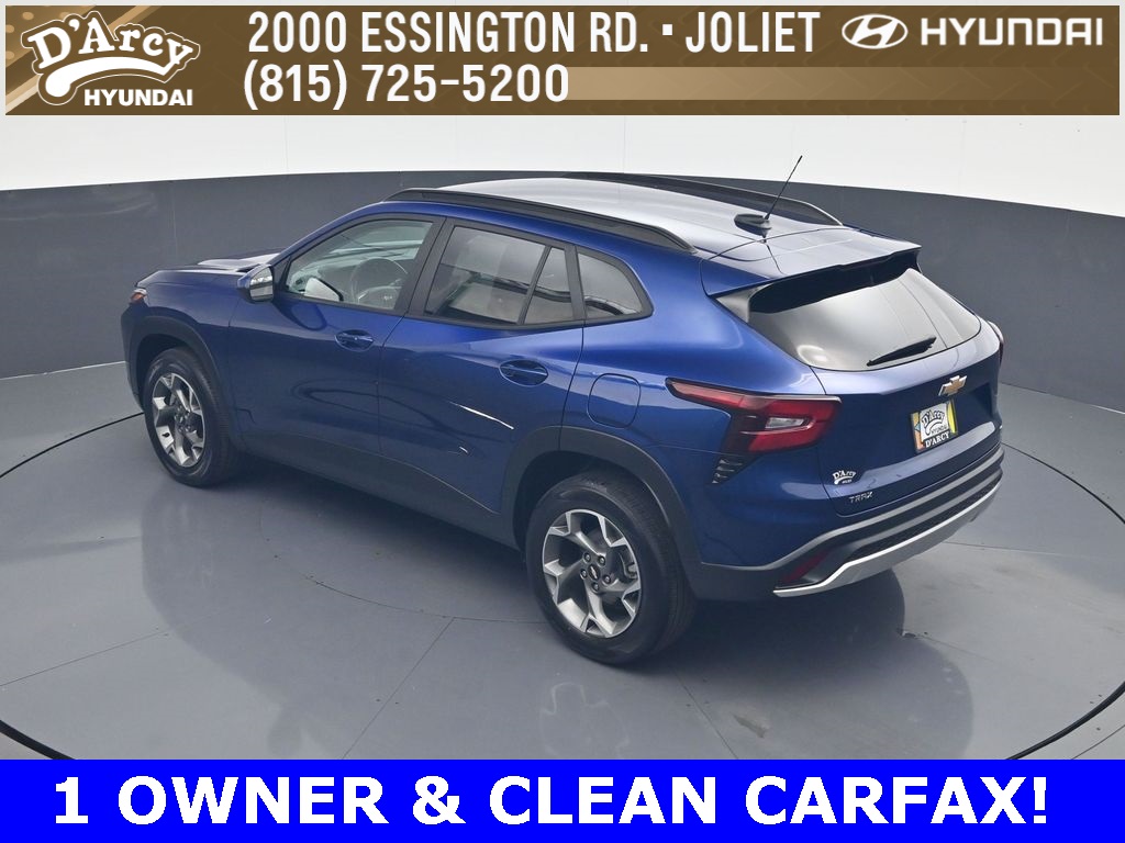 2024 Chevrolet Trax LT photo 18
