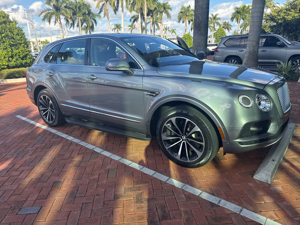 2018 Bentley Bentayga Base's photo