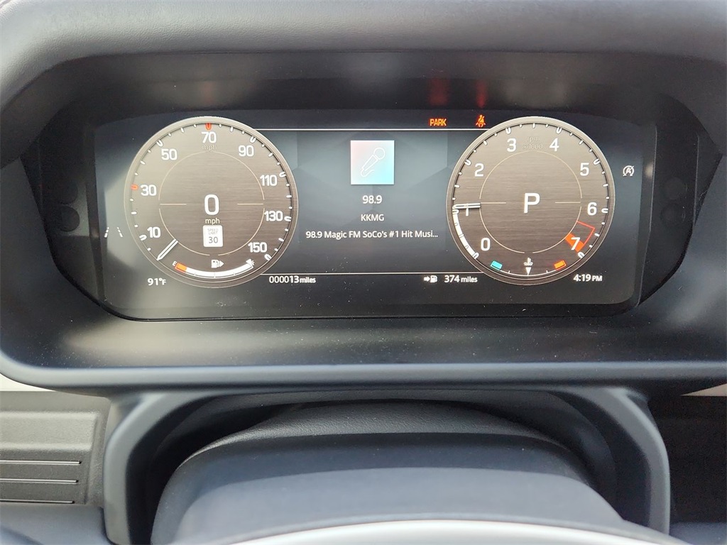 2025 Land Rover Defender 110 S photo 19