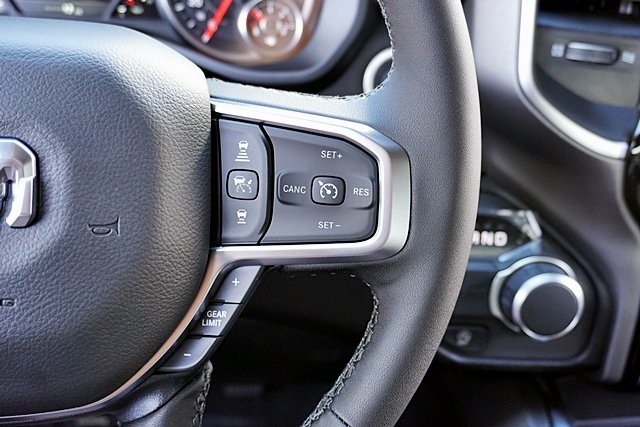 New 2026 Bright White Clear-Coat Exterior Paint RAM Big Horn/Lone Star image 43