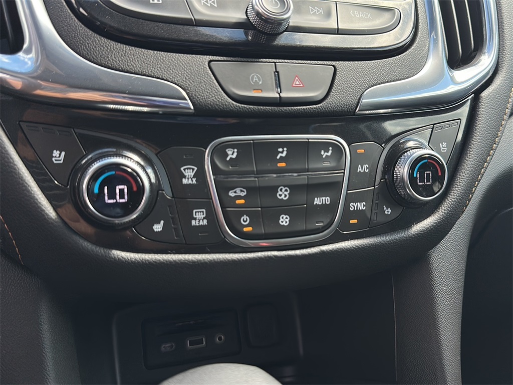 2022 Chevrolet Equinox Premier photo 12