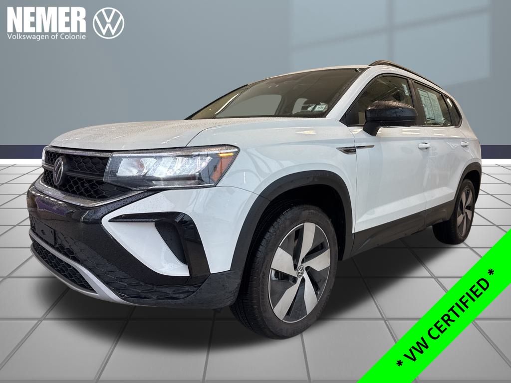 2024 Volkswagen Taos S's photo