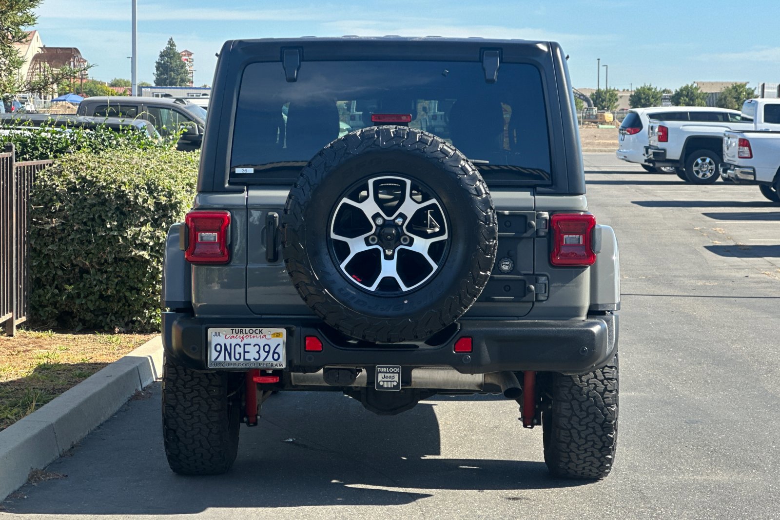 2023 Jeep Wrangler Rubicon photo 5