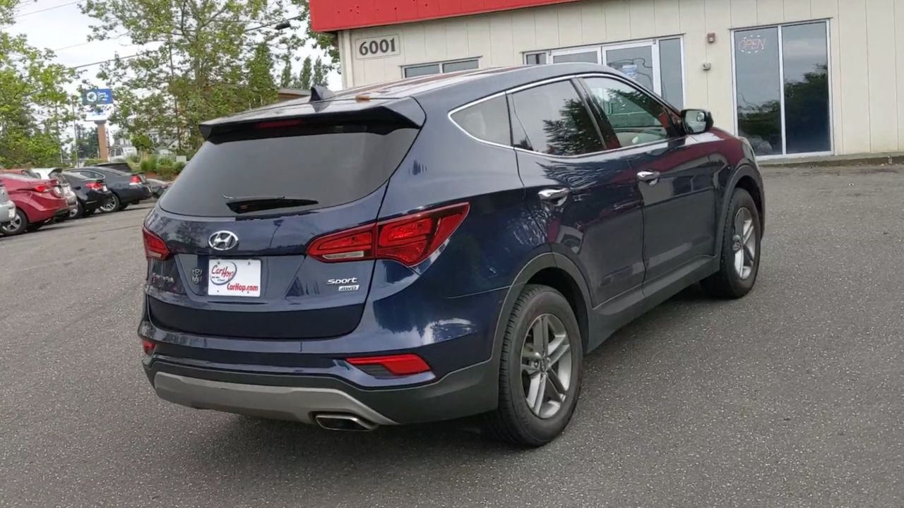 Used 2017 Blue Hyundai SE image 1