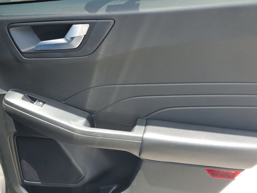 2023 Ford Escape photo 39