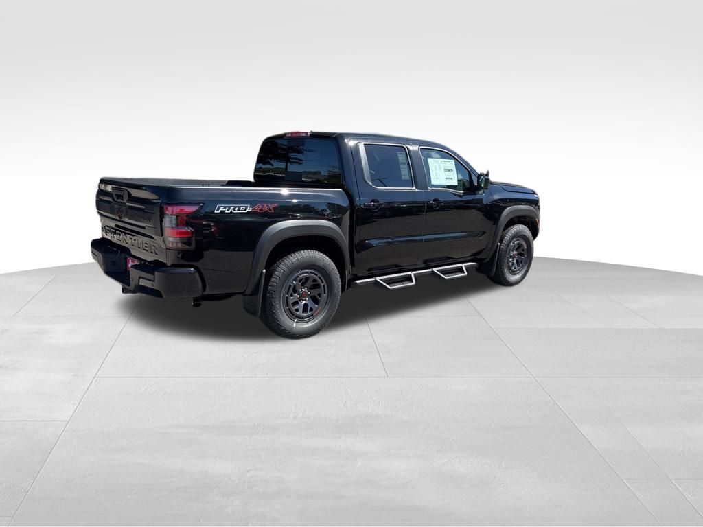 2026 Nissan Frontier Crew Cab PRO-4X photo 4