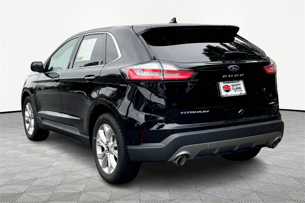 2024 Ford Edge Titanium photo 4