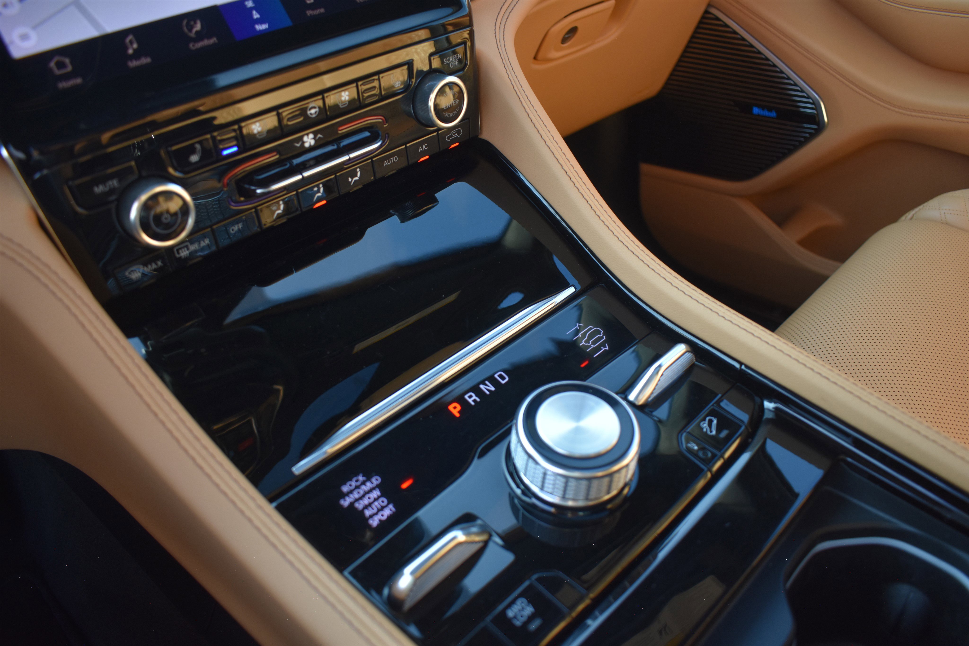 2022 Jeep Cherokee Summit 4xe photo 17