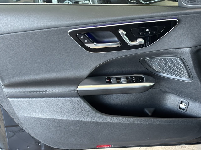 2025 Mercedes Benz C 300 photo 12