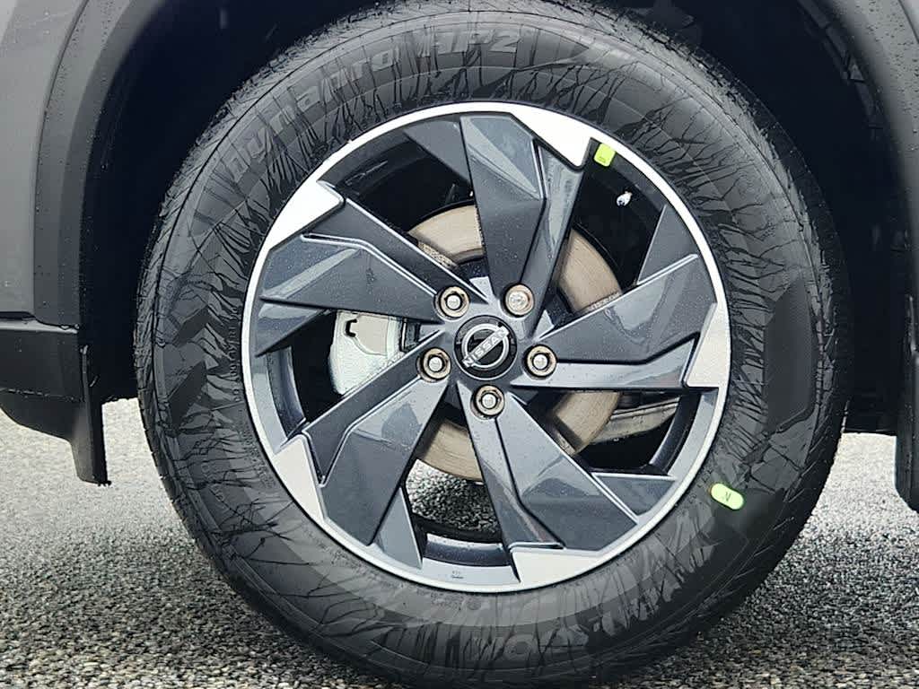 2026 Nissan Rogue SV photo 2