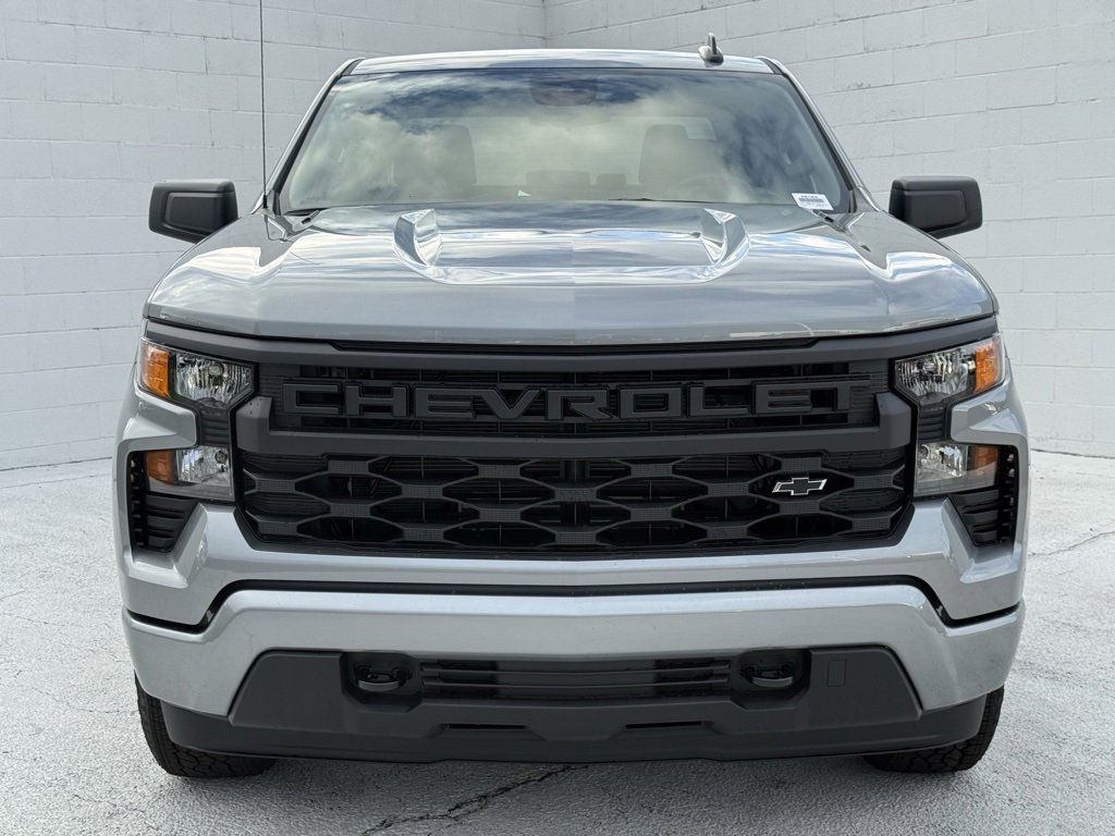 2026 Chevrolet Silverado 1500 Custom photo 3