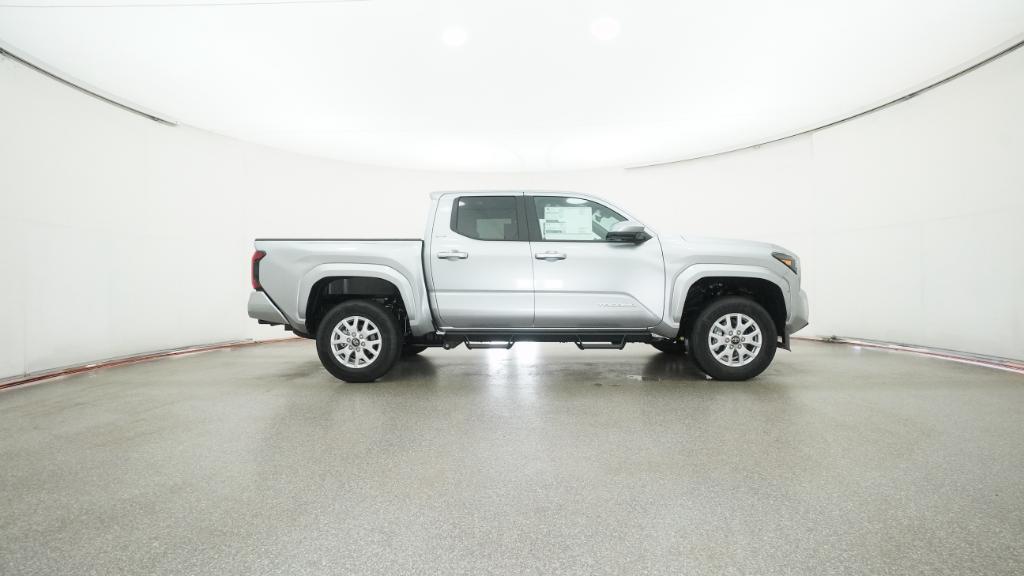 2025 Toyota Tacoma SR5 4x4 Double Cab photo 26