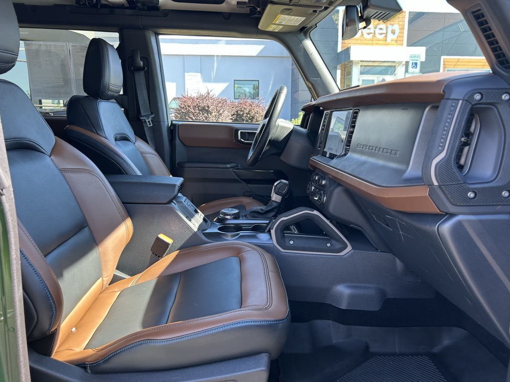 2024 Ford Bronco Outer Banks photo 27