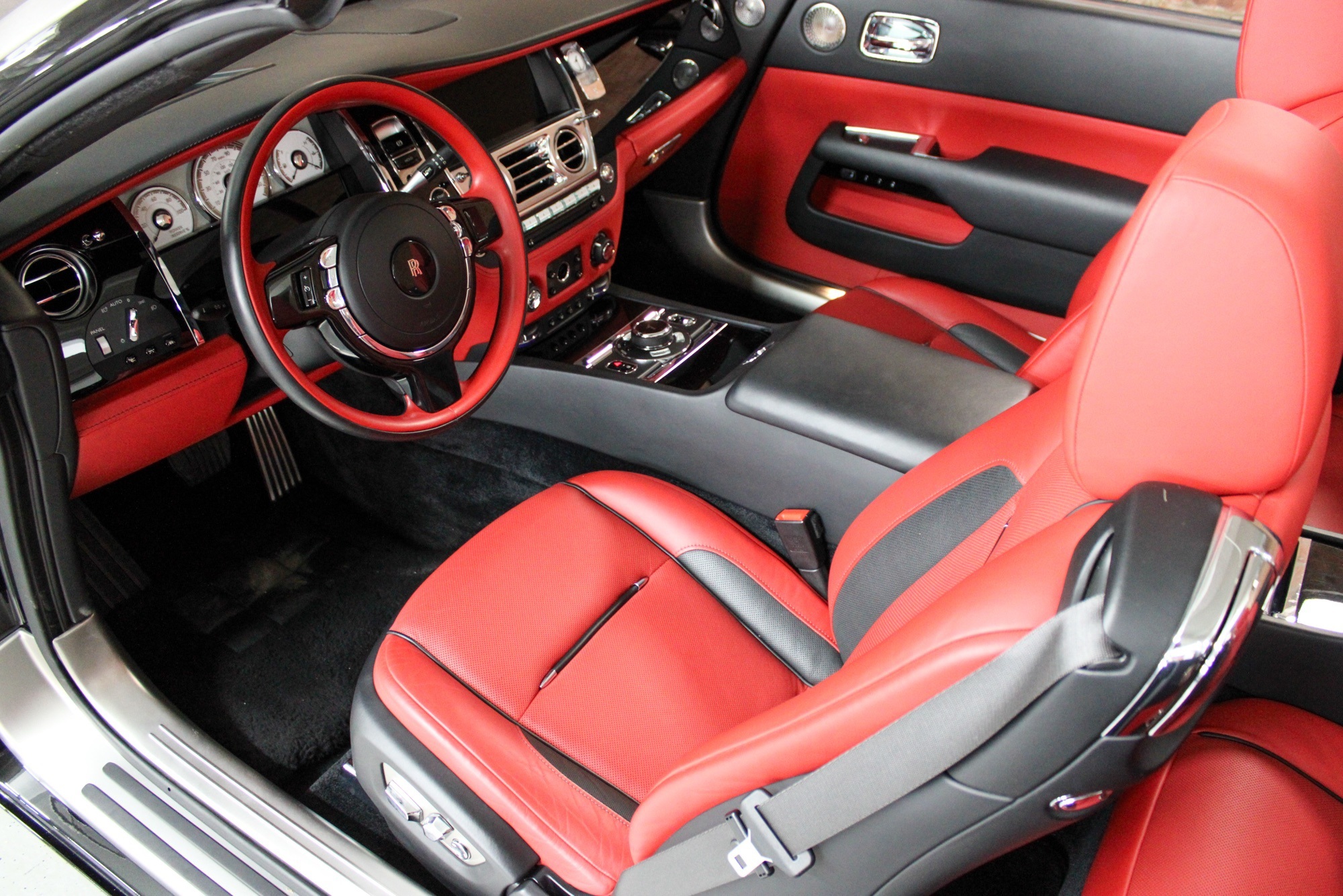 2019 Rolls Royce Dawn photo 20