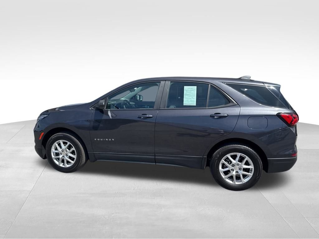 2022 Chevrolet Equinox LS photo 6