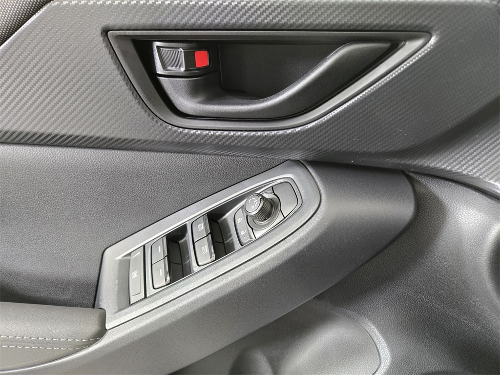 2025 Subaru Crosstrek Premium photo 8