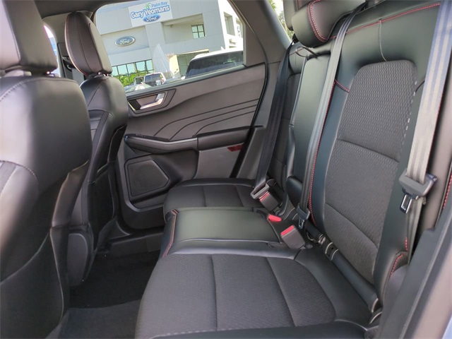 2026 Ford Escape ST-Line photo 11
