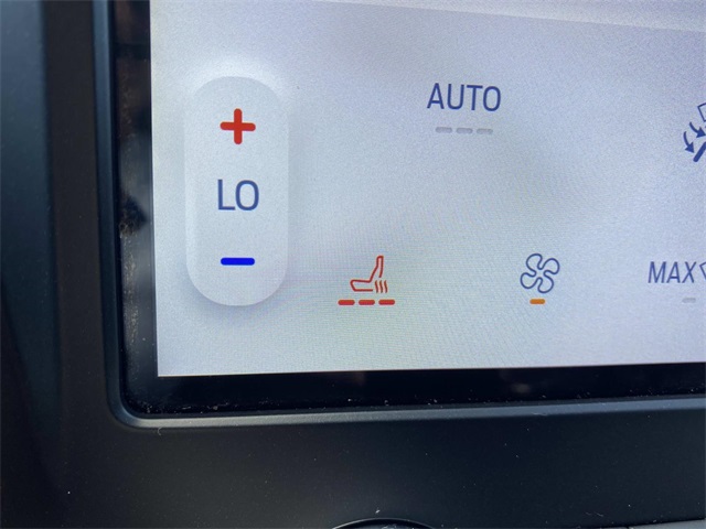2024 Ford Edge SEL photo 27