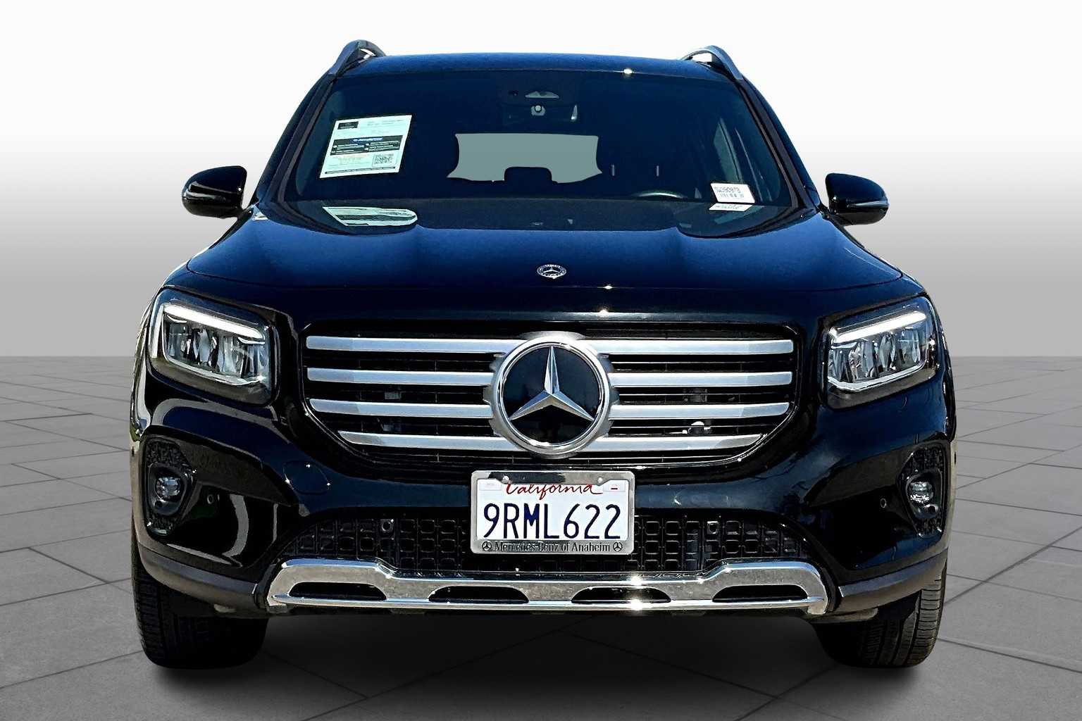 2025 Mercedes Benz GLB 250 photo 2