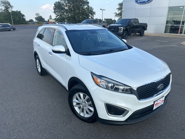 2017 Kia Sorento LX photo 5