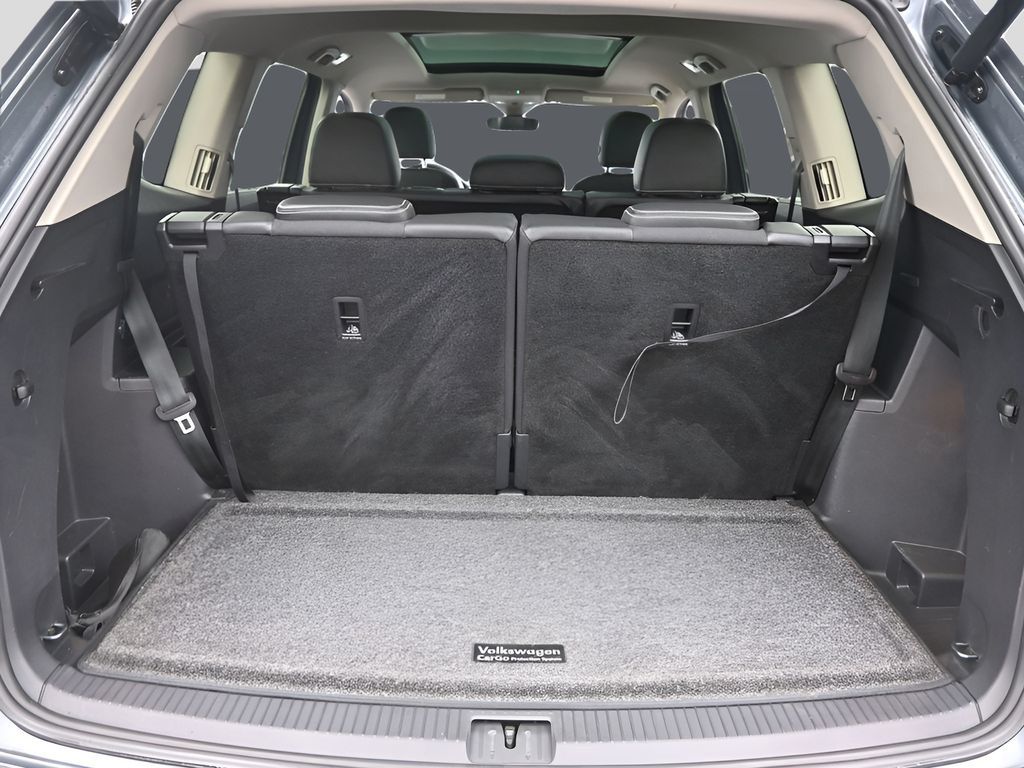 2022 Volkswagen Atlas SEL photo 8