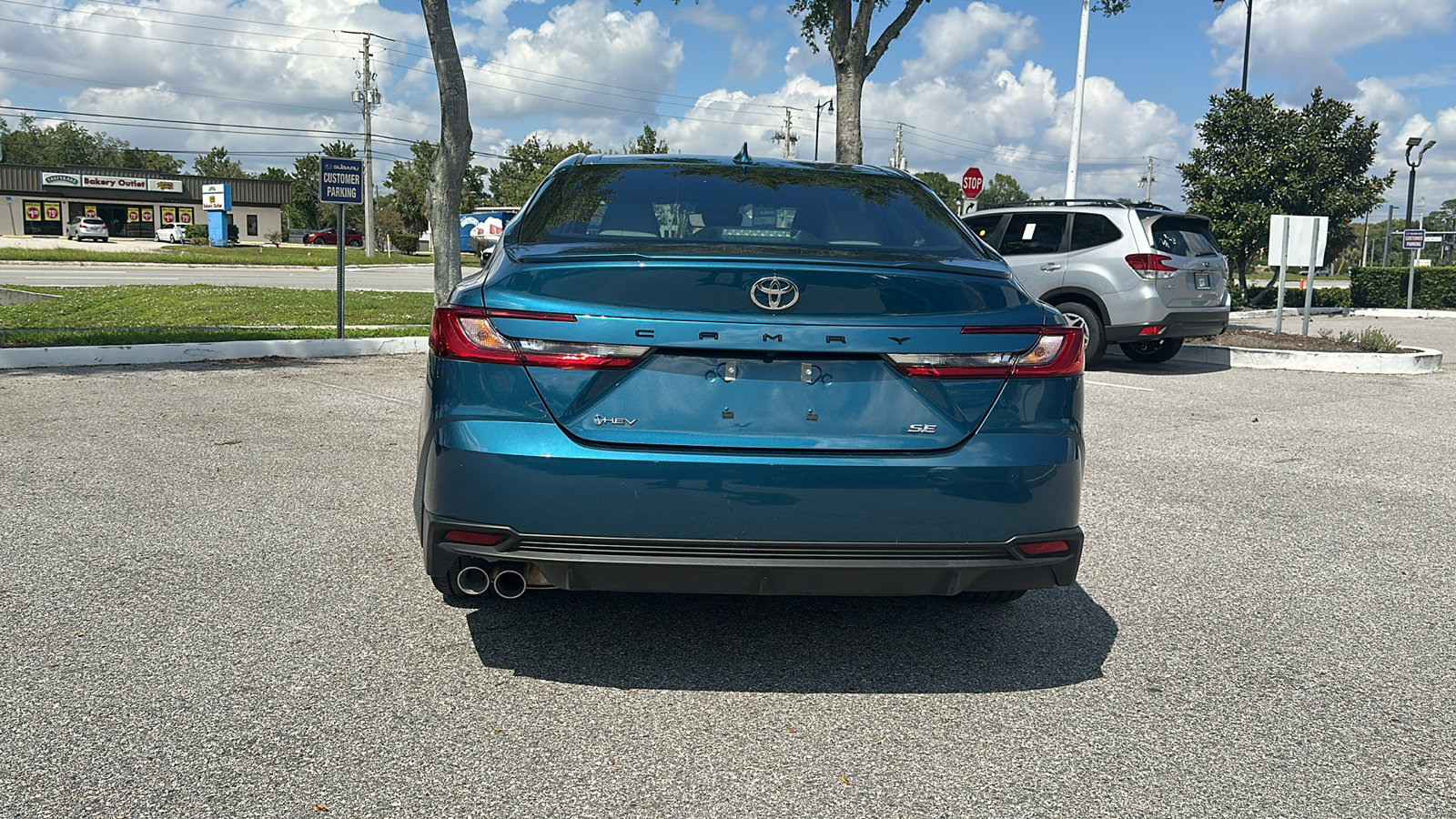 2025 Toyota Camry XLE photo 22
