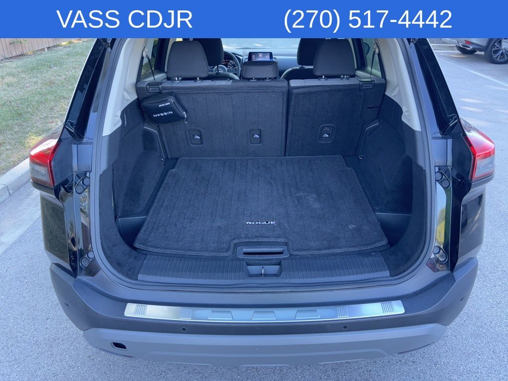 2023 Nissan Rogue SV photo 32