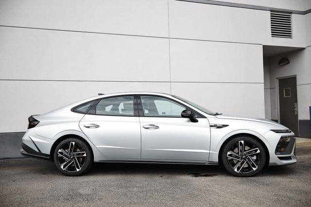 2025 Hyundai Sonata N Line photo 3
