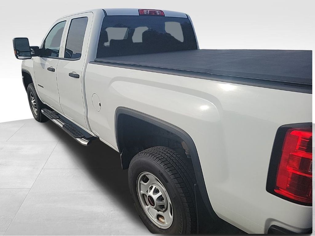 2016 Gmc Sierra Base photo 2