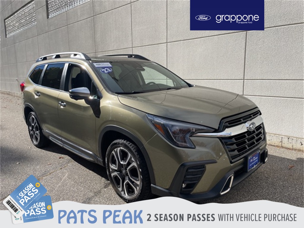 2023 Subaru Ascent Touring's photo