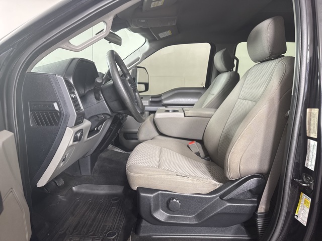 2019 Ford F-150 XLT photo 11