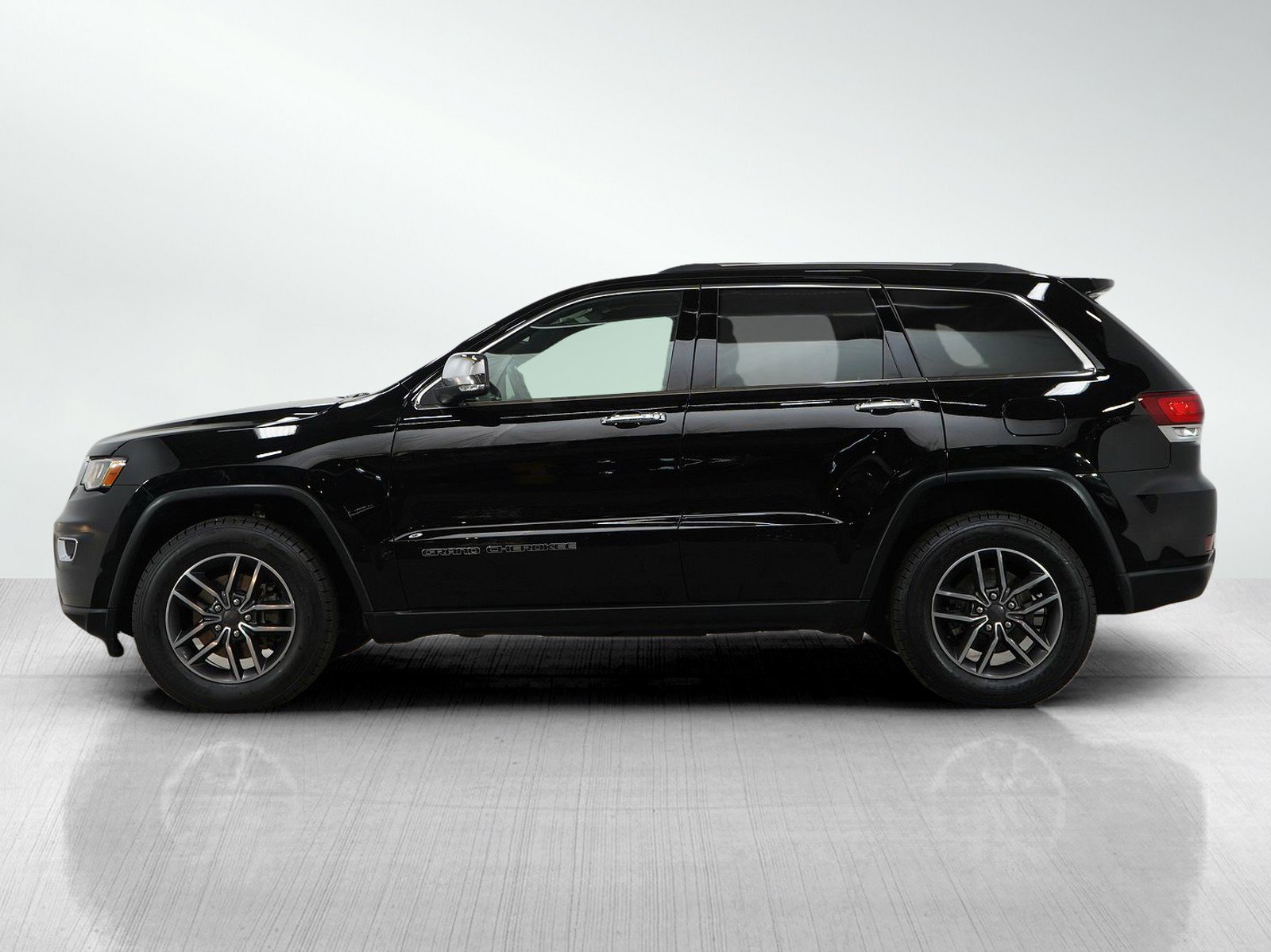 Used 2020 Jeep Grand Cherokee Limited with VIN 1C4RJFBG7LC117059 for sale in Hopkins, Minnesota