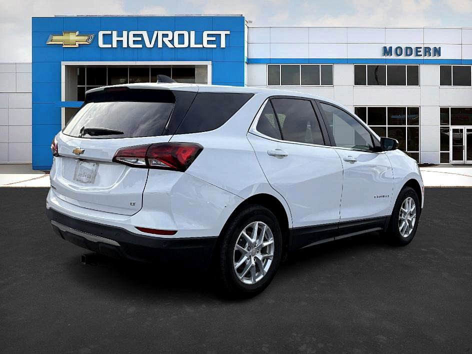 2022 Chevrolet Equinox LT photo 4