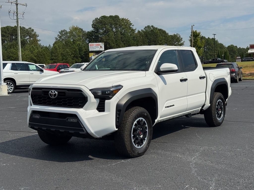 2025 Toyota Tacoma SR5 photo 7