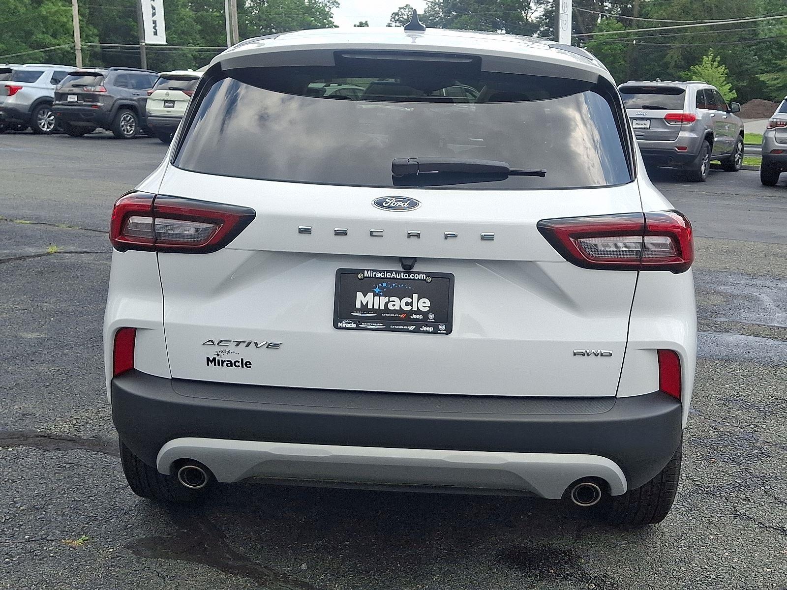 2023 Ford Escape Active photo 5